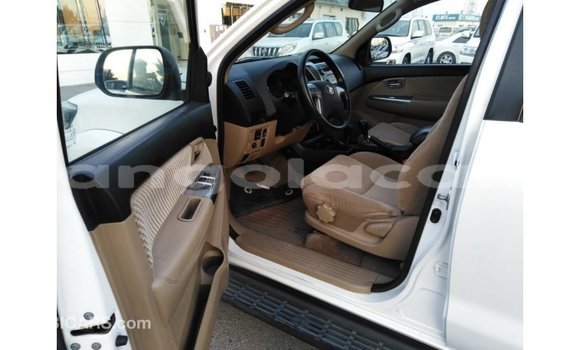 Buy Import Toyota Fortuner White Car in Import - Dubai in Bengo Province Buy Import Toyota Fortuner White Car in Import - Dubai in Bengo Province