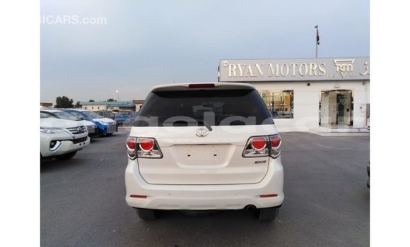 Buy Import Toyota Fortuner White Car in Import - Dubai in Bengo Province Buy Import Toyota Fortuner White Car in Import - Dubai in Bengo Province