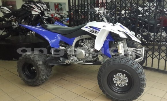 Comprar Usado Yamaha YZF Azul Moto em Luanda em Luanda Province