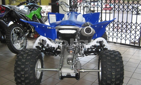Comprar Novo Yamaha YZF Azul Moto em Luanda em Luanda Province Comprar Novo Yamaha YZF Azul Moto em Luanda em Luanda Province