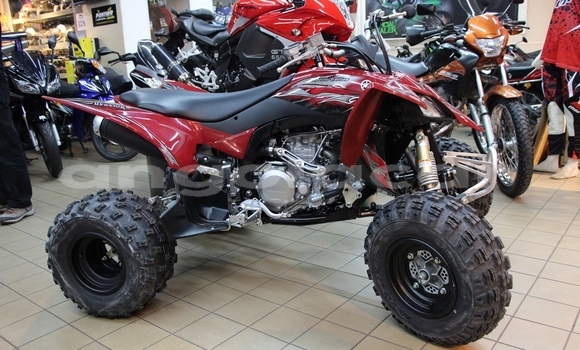 Acheter Neuf Moto Yamaha YZF Rouge à Luanda, Province de Luanda Acheter Neuf Moto Yamaha YZF Rouge à Luanda, Province de Luanda