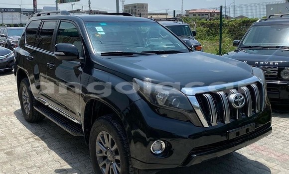 Buy Used Toyota Prado Black Car in Huambo in Huambo
