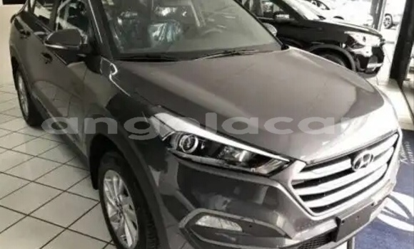 Comprar Novo Hyundai Tucson Prata Carro em Huambo em Huambo Comprar Novo Hyundai Tucson Prata Carro em Huambo em Huambo
