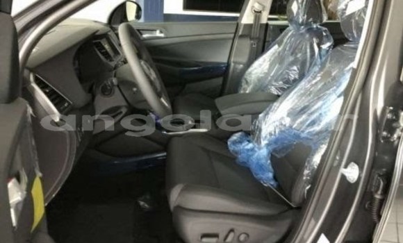 Comprar Novo Hyundai Tucson Prata Carro em Huambo em Huambo Comprar Novo Hyundai Tucson Prata Carro em Huambo em Huambo