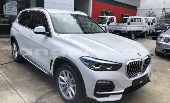 Acheter Occasion Voiture BMW X5 Blanc à Luena, Moxico Acheter Occasion Voiture BMW X5 Blanc à Luena, Moxico
