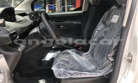 Buy Used Peugeot Partner White Car in Lubango in Huila Province Buy Used Peugeot Partner White Car in Lubango in Huila Province