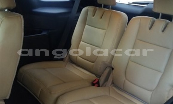 Comprar Usado Ford Explorer Vermelho Carro em Caxito em Bengo Comprar Usado Ford Explorer Vermelho Carro em Caxito em Bengo