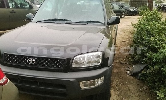 Acheter Occasion Voiture Toyota RAV4 Gris à Luanda, Province de Luanda Acheter Occasion Voiture Toyota RAV4 Gris à Luanda, Province de Luanda