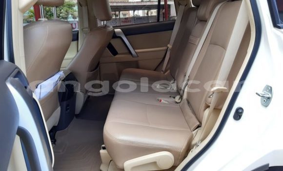 Acheter Occasion Voiture Toyota Land Cruiser Prado Blanc à Benguela, Benguela Acheter Occasion Voiture Toyota Land Cruiser Prado Blanc à Benguela, Benguela