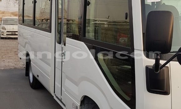 Comprar Usado Toyota Coaster Branco Carro em Benguela em Benguela Comprar Usado Toyota Coaster Branco Carro em Benguela em Benguela