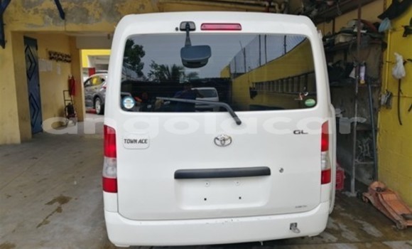 Acheter Occasion Voiture Toyota TownAce Blanc à Benguela, Benguela Acheter Occasion Voiture Toyota TownAce Blanc à Benguela, Benguela
