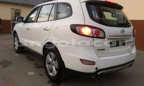 Acheter Occasion Voiture Hyundai Santa Fe Blanc à Benguela, Benguela Acheter Occasion Voiture Hyundai Santa Fe Blanc à Benguela, Benguela