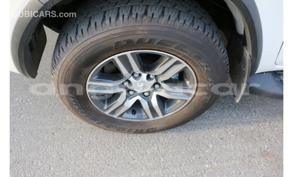 Acheter Import Voiture Toyota Fortuner Noir à Import - Dubai, Province de Bengo Acheter Import Voiture Toyota Fortuner Noir à Import - Dubai, Province de Bengo