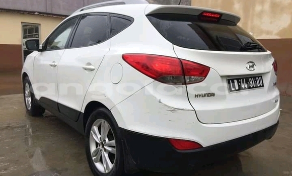 Comprar Usado Hyundai ix35 Branco Carro em Benguela em Benguela Comprar Usado Hyundai ix35 Branco Carro em Benguela em Benguela