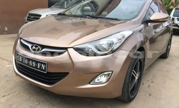 Comprar Usado Hyundai Elantra Outro Carro em Benguela em Benguela