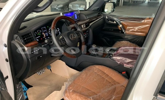 Buy Used Lexus LX 570 White Car in Benguela in Benguela Buy Used Lexus LX 570 White Car in Benguela in Benguela