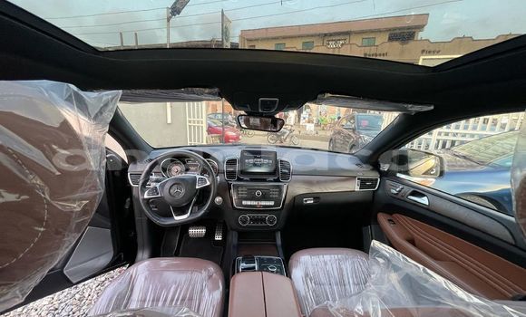Comprar Usado Mercedes-Benz GLE Preto Carro em N'zeto em Zaire Comprar Usado Mercedes-Benz GLE Preto Carro em N'zeto em Zaire