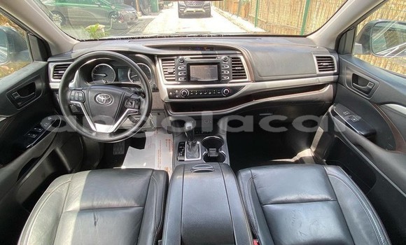 Buy Used Toyota Highlander Black Car in Soyo in Zaire Buy Used Toyota Highlander Black Car in Soyo in Zaire