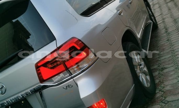 Acheter Occasion Voiture Toyota Land Cruiser Gris à Luena, Moxico Acheter Occasion Voiture Toyota Land Cruiser Gris à Luena, Moxico