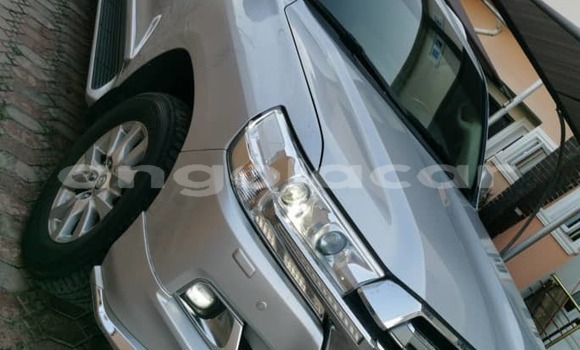 Acheter Occasion Voiture Toyota Land Cruiser Gris à Luena, Moxico Acheter Occasion Voiture Toyota Land Cruiser Gris à Luena, Moxico