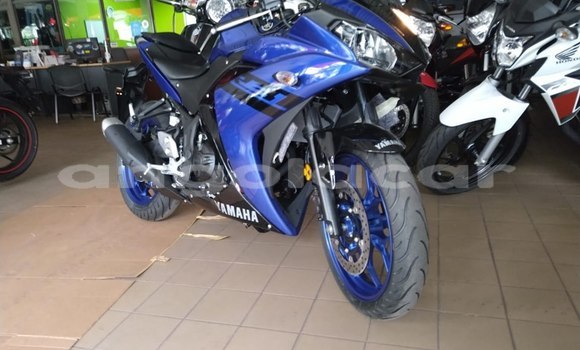 Acheter Occasion Moto Yamaha R5 Bleu à Luanda, Province de Luanda Acheter Occasion Moto Yamaha R5 Bleu à Luanda, Province de Luanda