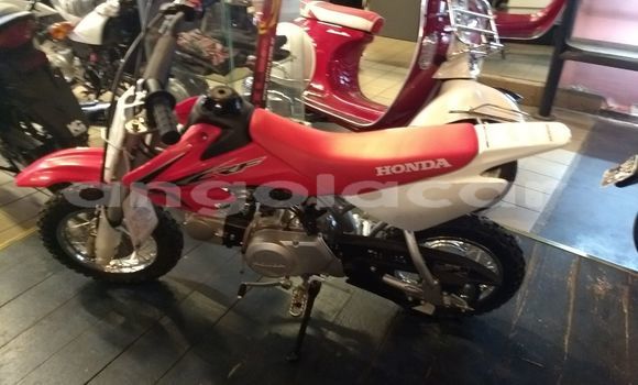 Comprar Usado Honda CRF Vermelho Moto em Luanda em Luanda Province Comprar Usado Honda CRF Vermelho Moto em Luanda em Luanda Province