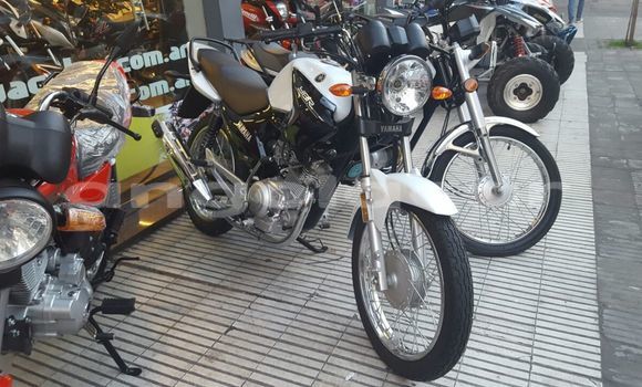 Comprar Usado Yamaha YBR-125 Outro Moto em Luanda em Luanda Province