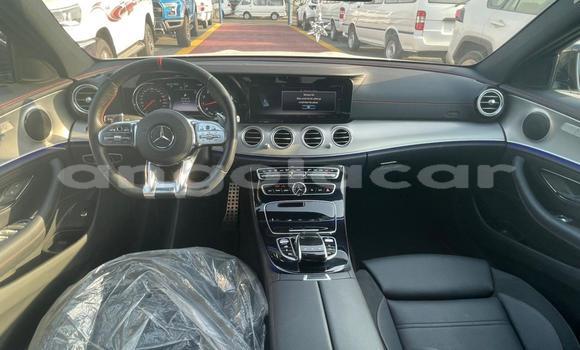 Comprar Usado Mercedes-Benz E-klasse AMG Branco Carro em Luanda em Luanda Province Comprar Usado Mercedes-Benz E-klasse AMG Branco Carro em Luanda em Luanda Province