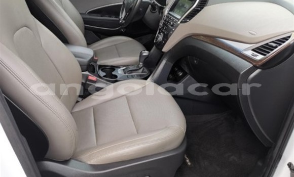 Comprar Usado Hyundai Santa Fe Branco Carro em Luanda em Luanda Province Comprar Usado Hyundai Santa Fe Branco Carro em Luanda em Luanda Province