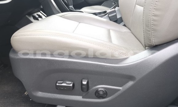 Comprar Usado Hyundai Santa Fe Branco Carro em Luanda em Luanda Province Comprar Usado Hyundai Santa Fe Branco Carro em Luanda em Luanda Province