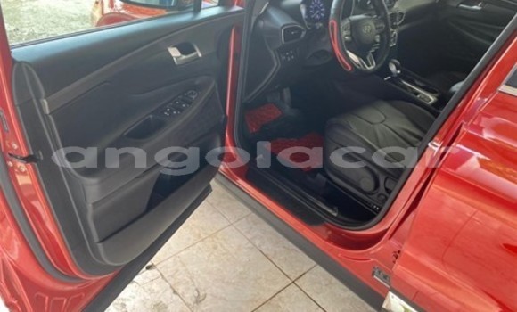 Acheter Occasion Voiture Hyundai Santa Fe Rouge à Luena, Moxico Acheter Occasion Voiture Hyundai Santa Fe Rouge à Luena, Moxico