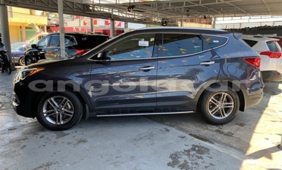 Buy Used Hyundai Santa Fe Silver Car in Luanda in Luanda Province Buy Used Hyundai Santa Fe Silver Car in Luanda in Luanda Province