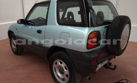 Acheter Occasion Voiture Toyota RAV4 Autre à Soyo, Zaïre Acheter Occasion Voiture Toyota RAV4 Autre à Soyo, Zaïre