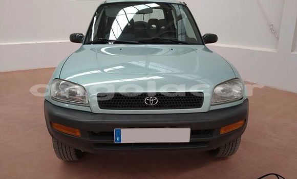 Comprar Usado Toyota RAV4 Outro Carro em Soyo em Zaire Comprar Usado Toyota RAV4 Outro Carro em Soyo em Zaire