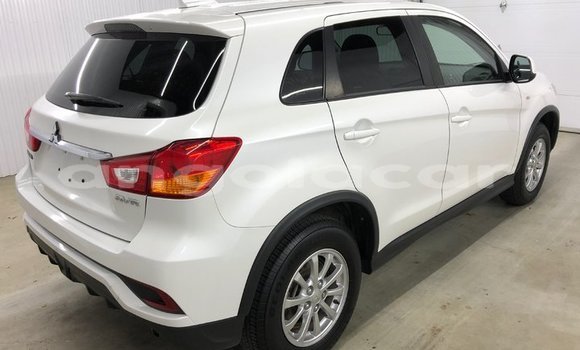 Buy Used Mitsubishi Outlander White Car in Soyo in Zaire Buy Used Mitsubishi Outlander White Car in Soyo in Zaire