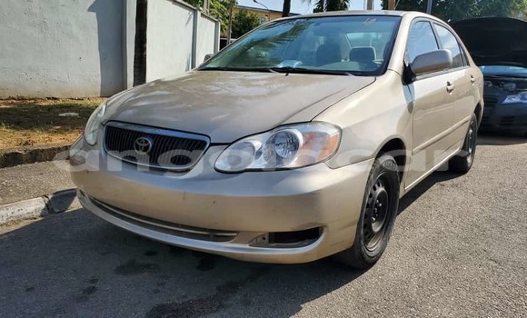 Buy Used Toyota Corolla Silver Car in Caxito in Bengo