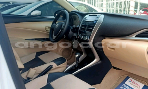 Comprar Usado Toyota Yaris Branco Carro em Luanda em Luanda Province Comprar Usado Toyota Yaris Branco Carro em Luanda em Luanda Province