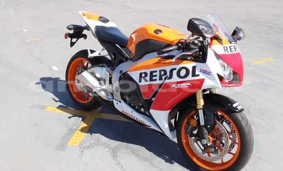 Comprar Usado Honda CBR 1000 RR Outro Moto em Luanda em Luanda Province