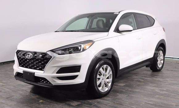Buy Used Hyundai Tucson White Car in Benguela in Benguela Buy Used Hyundai Tucson White Car in Benguela in Benguela