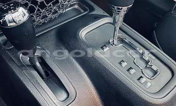 Acheter Occasion Voiture Jeep Wrangler Blanc à Moçâmedes, Province de Namibe Acheter Occasion Voiture Jeep Wrangler Blanc à Moçâmedes, Province de Namibe