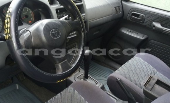 Comprar Usado Toyota RAV4 Outro Carro em Caxito em Bengo Comprar Usado Toyota RAV4 Outro Carro em Caxito em Bengo