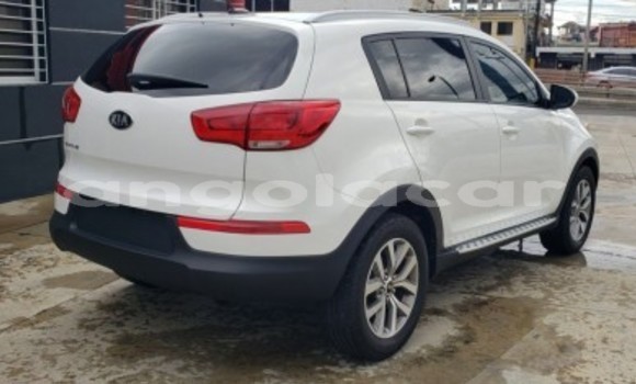 Buy Used Kia Sportage White Car in Soyo in Zaire Buy Used Kia Sportage White Car in Soyo in Zaire