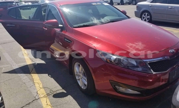 Comprar Usado Kia Optima Vermelho Carro em Caala em Huambo