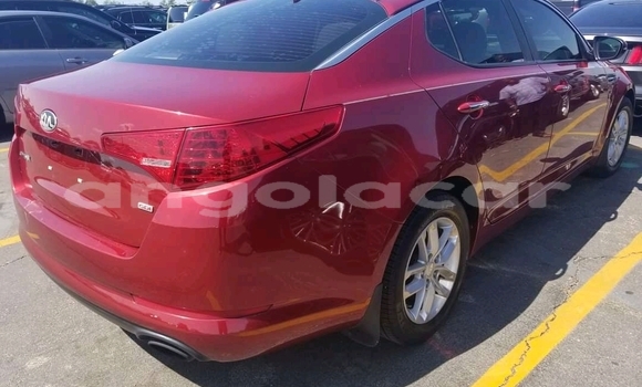 Acheter Occasion Voiture Kia Optima Rouge à Caala, Huambo Acheter Occasion Voiture Kia Optima Rouge à Caala, Huambo