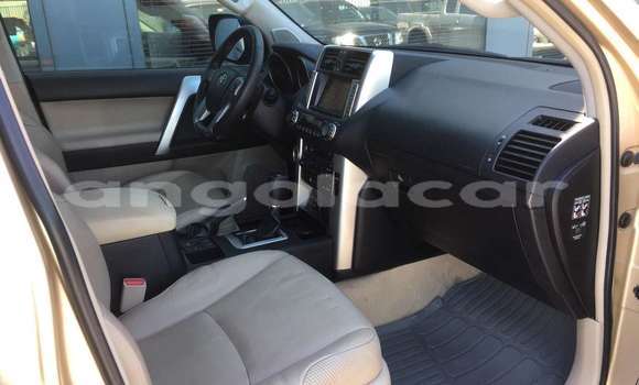 Buy Used Toyota Land Cruiser Silver Car in Benguela in Benguela Buy Used Toyota Land Cruiser Silver Car in Benguela in Benguela