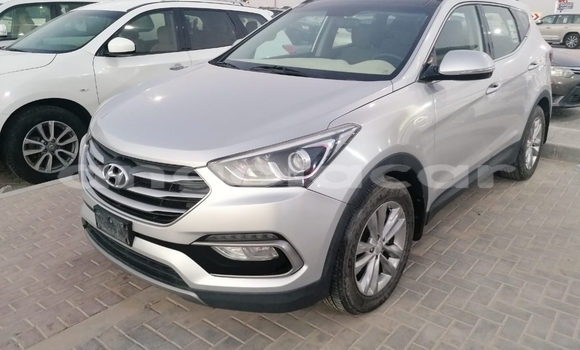 Buy Used Hyundai Santa Fe White Car in Benguela in Benguela Buy Used Hyundai Santa Fe White Car in Benguela in Benguela