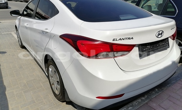 Buy Used Hyundai Elantra White Car in Benguela in Benguela Buy Used Hyundai Elantra White Car in Benguela in Benguela