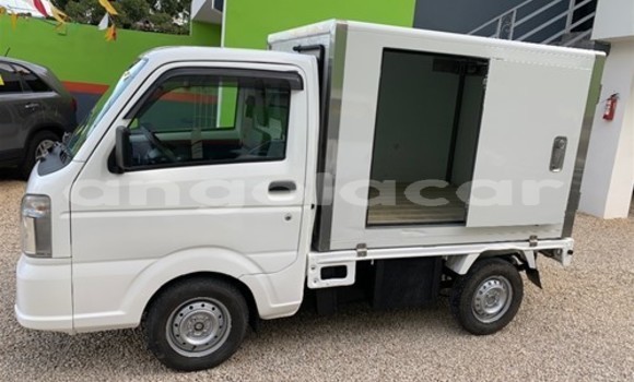 Acheter Neuf Voiture Suzuki Carry Blanc à Soyo, Zaïre Acheter Neuf Voiture Suzuki Carry Blanc à Soyo, Zaïre