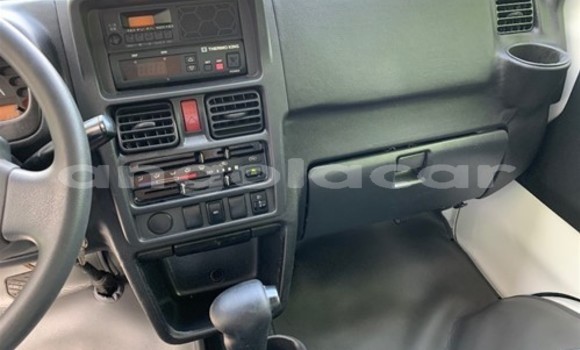 Acheter Neuf Voiture Suzuki Carry Blanc à Soyo, Zaïre Acheter Neuf Voiture Suzuki Carry Blanc à Soyo, Zaïre