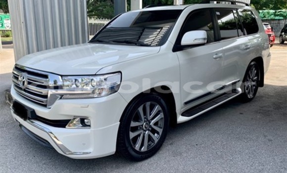 Buy New Toyota Land Cruiser White Car in Luena in Moxico Buy New Toyota Land Cruiser White Car in Luena in Moxico